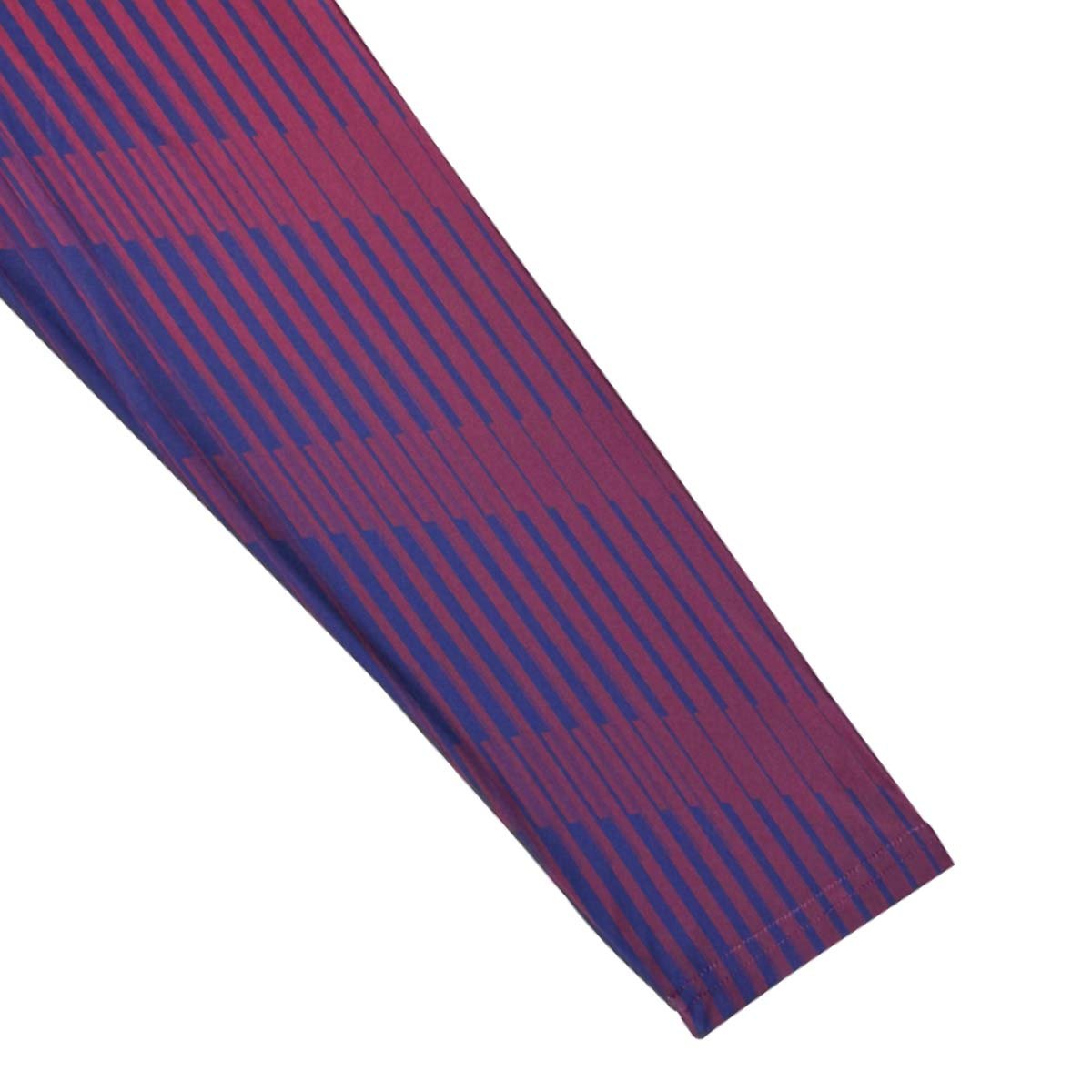 Barcelona full T-Shirt colose up