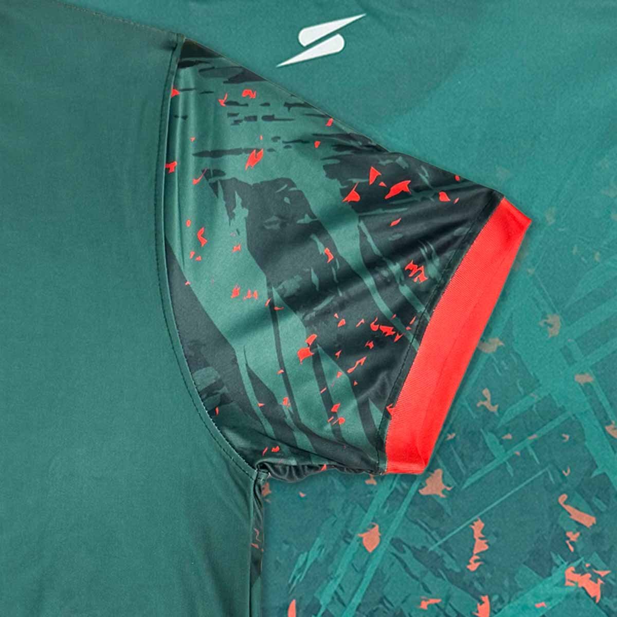tshirt-close-up-hamza-4